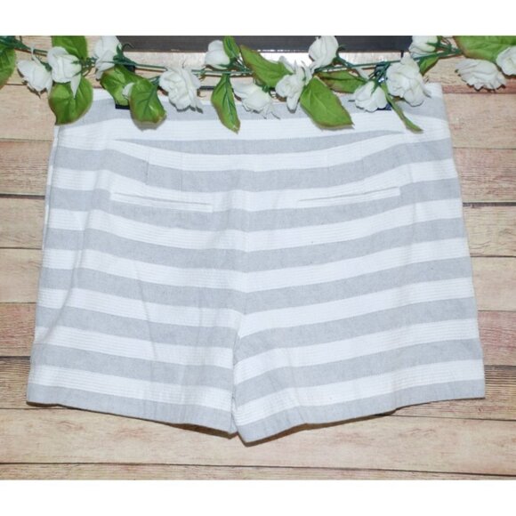 Ann Taylor Loft Ladies White & Gray Striped Short Shorts Size 10 Buttons Cotton - Picture 5 of 9